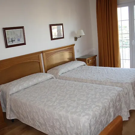 ホテル Mar De Aragon 2*